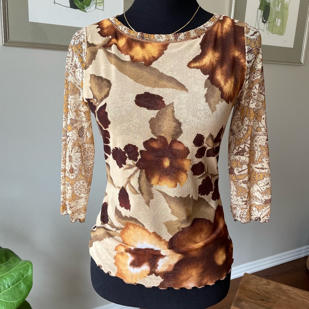 Anac by Kimmy size M floral gold/brown top